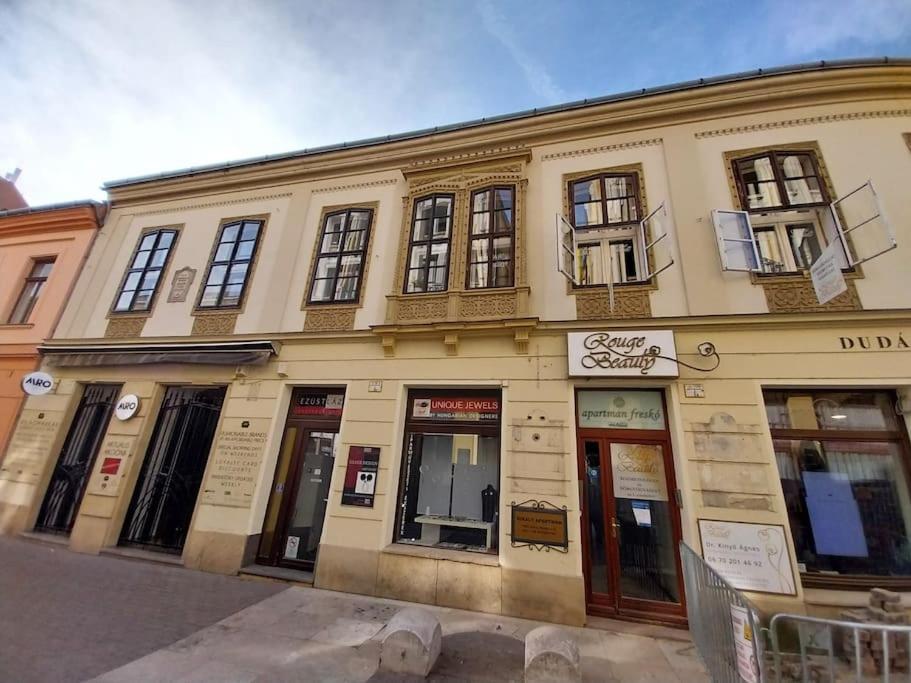 King Street Pécs