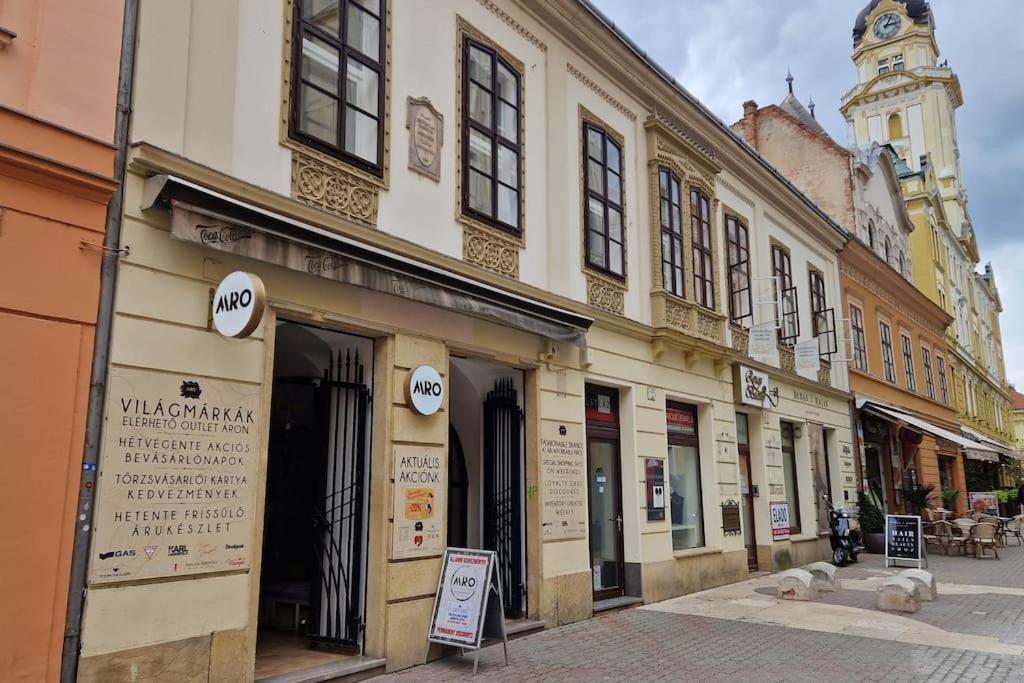 King Street Apartamento Pécs